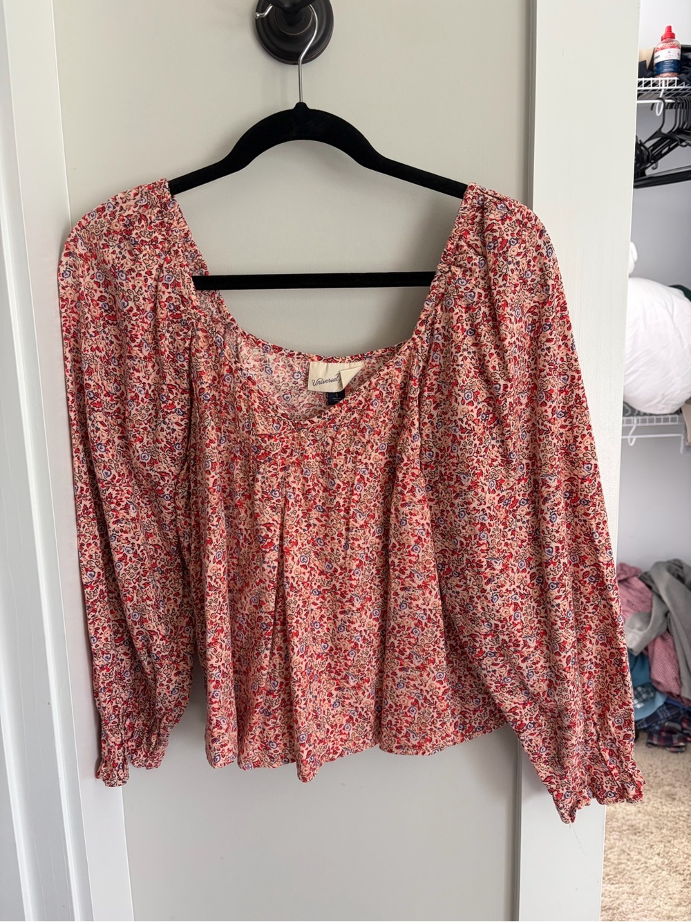 Universal Thread Red Floral Peasant Crop Top
